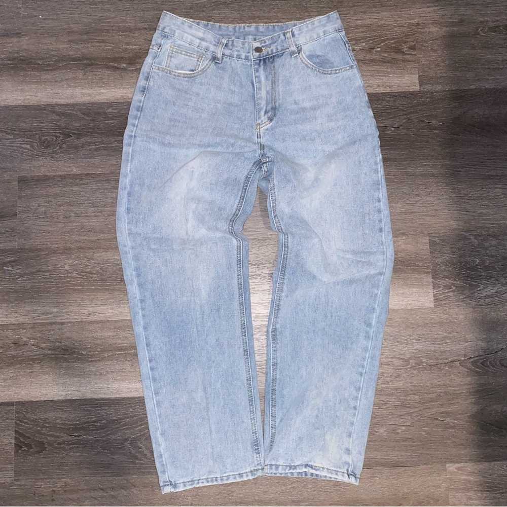 lightwash denim jeans